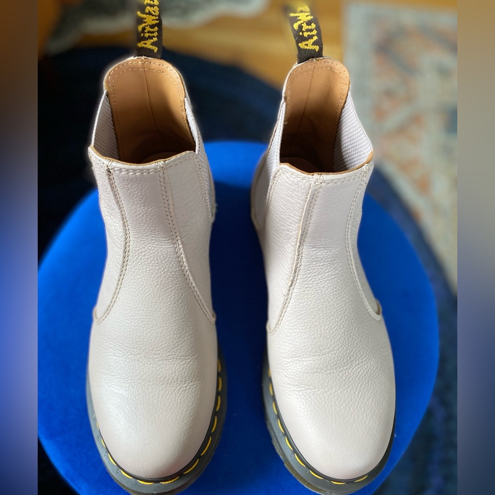 Dr. Marten leather chelsea boot size 9.